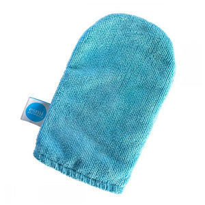 Esmi Microfibre Cleansing Mitt for all skin types. Removes makeup easily. Available at Stylecom.nz 