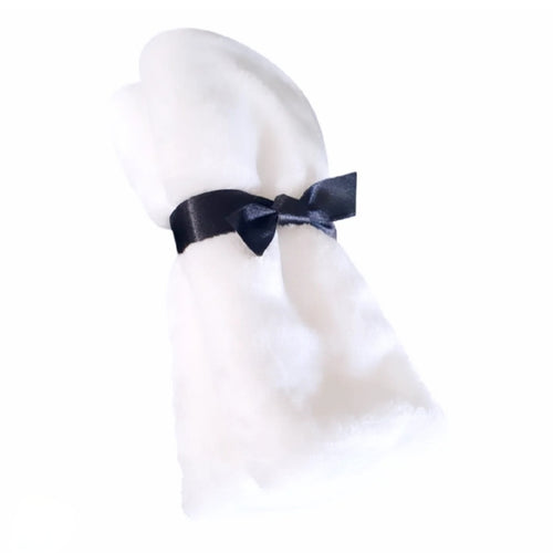 White luxurious super soft facecloth. Gentle and soft for your face and eyes. Gor men + women. Available at Stylecom.nz 